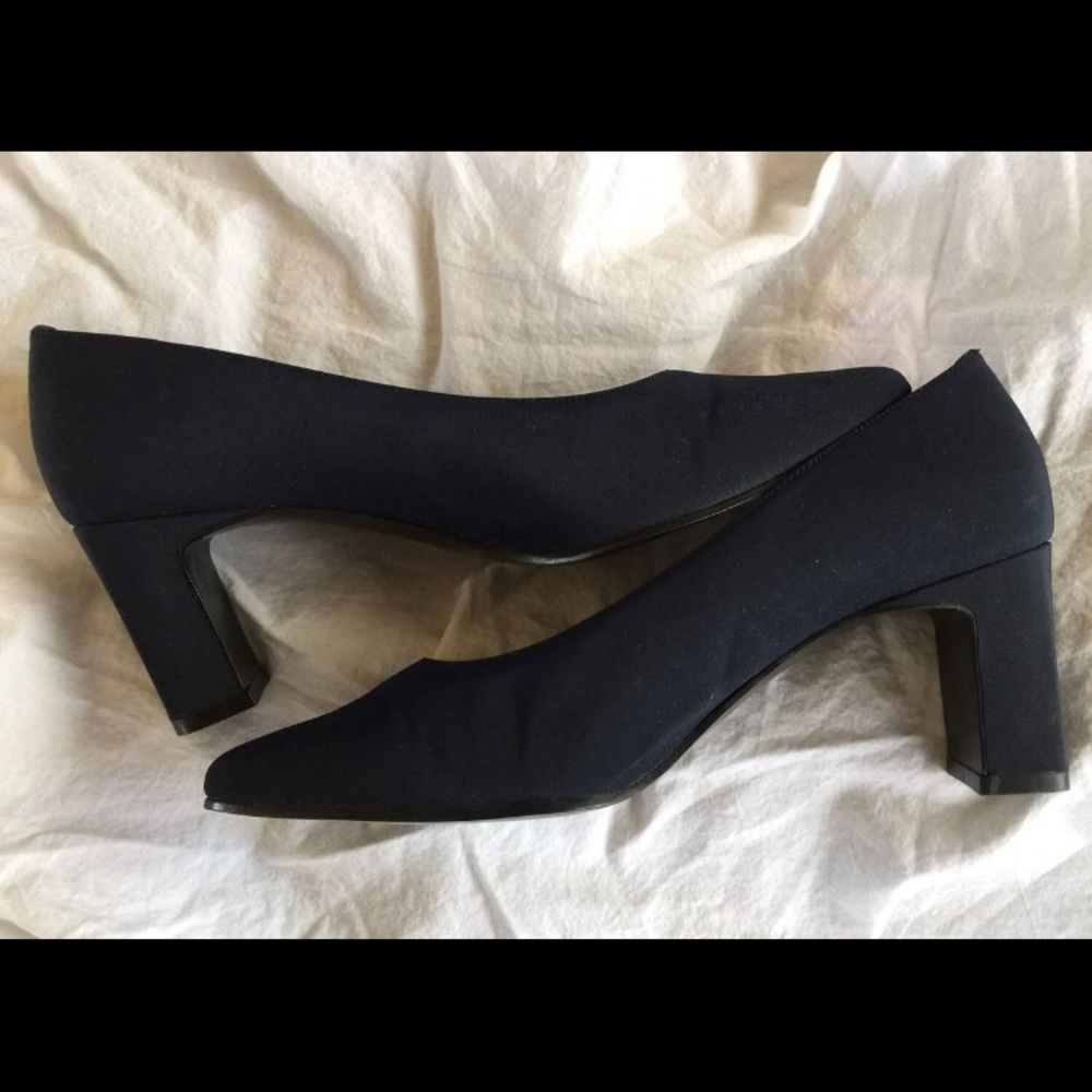 Bandolino Woman suede shoes 7 M